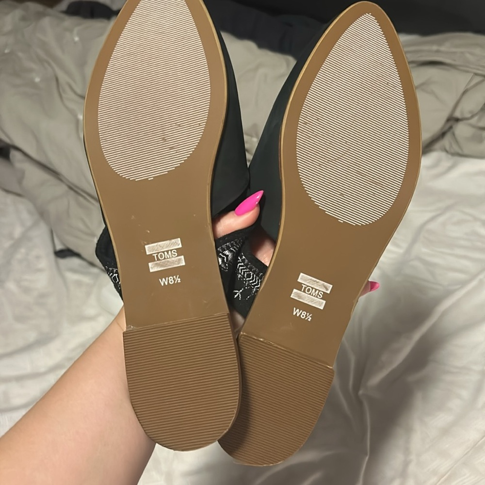 Tom’s Black Embellished Mules - 8.5 - Picture 4 of 4